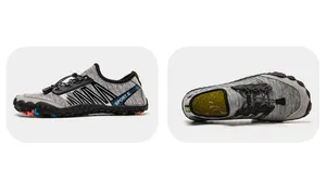 Détails des chaussures aquatiques grises avec laçage rapide et semelle antidérapante