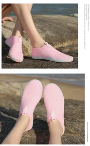 Zapatos de agua de malla rosa transpirable con suelas antideslizantes para playa y monte