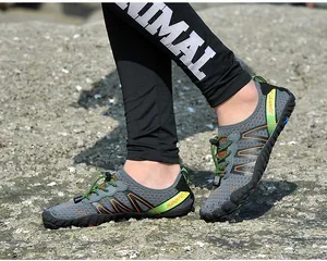 Chaussures aquatiques pieds nus avec semelles antidérapantes et maille à séchage rapide pour rando