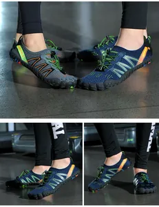 Détail de chaussures d'eau avec tissu en maille respirante et design de sport séchage rapide