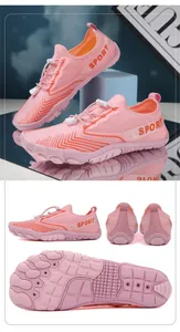 Details von rosa Barfußschuhen mit Schnellverschluss und Drainage-System