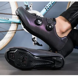 Dual rotary dials and carbon fiber texture sole on gradient cycling shoes