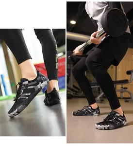 Détail de chaussures de fitness avec mesh et laçage rapide lors d'un entraînement