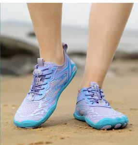 Detail of lavender water shoe with breathable mesh, elastic laces and non-slip rubber sole