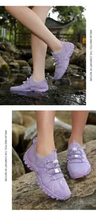 Detalle de zapatillas de agua moradas con malla transpirable y suela de goma antideslizante