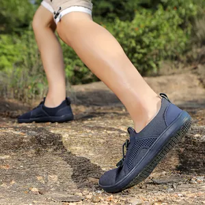 Scarpe da trekking a piedi nudi blu navy antiscivolo con rete traspirante e gomma