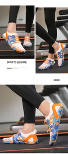 Detalle de la parte superior de malla transpirable y sistema de cordones rápidos zapatos