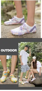 Detalle de zapatillas de agua transpirables con suela de goma antideslizante y cordones rápidos