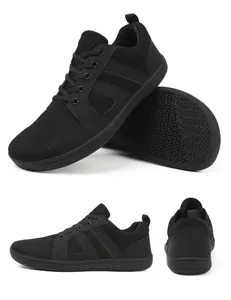 Trois vues de chaussures pieds nus noires avec bout large et semelle antidérapante