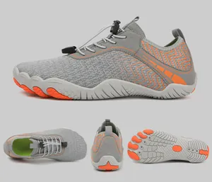 Detailansicht der schnelltrocknenden Barfußschuhe mit Mesh und rutschfester Gummisohle