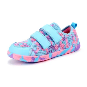 Scarpe a piedi nudi per bambini mimetiche rosa e viola con doppio cinturino velcro