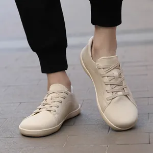 Zapatillas de senderismo beige ligeras y transpirables con suelas planas antideslizantes
