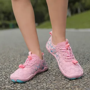Chaussures aquatiques roses pour enfants en maille respirante avec semelles antidérapantes