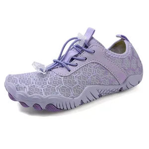 Chaussures d'eau violettes respirantes pour enfants avec semelle en caoutchouc antidérapante