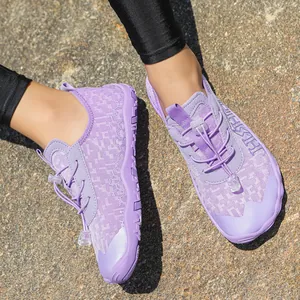 Chaussures aquatiques violettes à cinq orteils avec mesh respirant et semelles antidérapantes