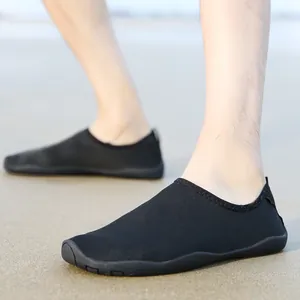 Scarpe acquatiche traspiranti nere da uomo per spiaggia e attività all'aperto