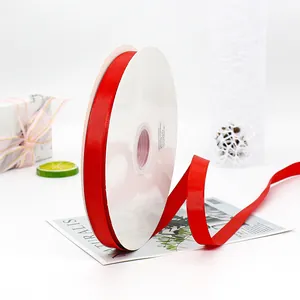 Nastro grosgrain rosso da 1,5 cm su rotolo per confezioni di fiori e decoro regali DIY