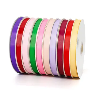 Dieci rotoli di nastri grosgrain da 1,5 cm in vari colori per confezioni regalo
