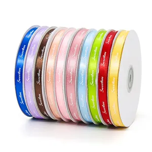 1 cm hochdichtes Polyester-Satinband mit Sweetlove-Aufdruck in verschiedenen Farben