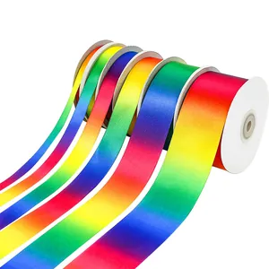 Rubans en satin de polyester dégradé arc-en-ciel en cinq largeurs pour cadeaux DIY