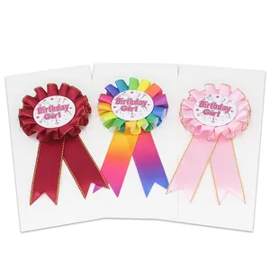 Cinta de Premio Birthday Girl Escarapela Insignia Satén Plisado Borde Dorado Para Niñas Mujeres Fiesta de Cumpleaños Celebración Decoración