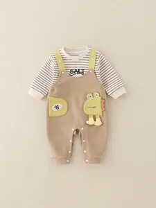Baby Frühling Set Gestreiftes Oberteil und Braune Latzhose mit Frosch-Aufnäher