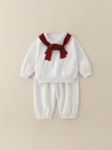Infant two-piece gray knit tracksuit set with stylish dark red bow decoration
