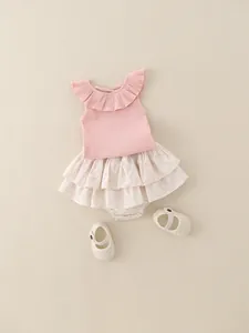 Set pagliaccetto rosa a fiori neonata con colletto a balze e scarpine coordinate