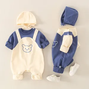 Baby Strampler-Set aus Baumwolle in Marine und Beige mit Bärenprint und Mütze