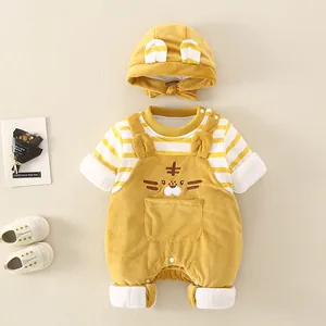 Baby-Strampler-Set aus gelbem Cord mit Tiger-Stickerei und passender Mütze für den Winter