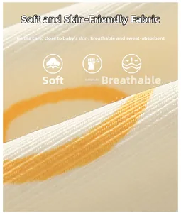 Gros plan sur un tissu en coton côtelé doux avec imprimé floral pour body bébé