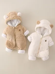 Tutine neonato in peluche con cappuccio marrone e crema con orecchie per l'inverno