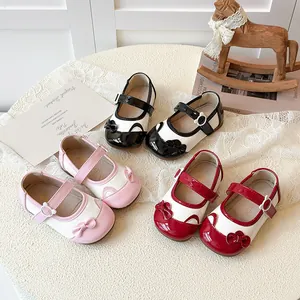 Mädchen Mary Jane Schuhe PU Lackleder Schleife Bär Schnalle Kontrastfarbe Prinzessin Flache Schuhe Für Kleinkinder Kinder