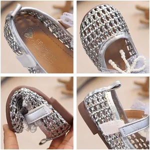 Scarpe da principessa in argento intrecciato per bambine con fiocchi di perle morbidi