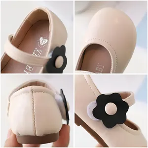 Beige Mädchen Mary Jane Halbschuhe mit 3D-Blumenverzierung und mattem Finish Design