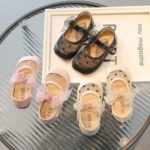 Scarpe Mary Jane bambina con motivo a cuori in mesh e grande fiocco in organza