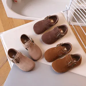 Chaussures Mary Jane Rétro pour Enfants en Daim Synthétique Bride en T Semelle en Caoutchouc Antidérapante Chaussures d'École