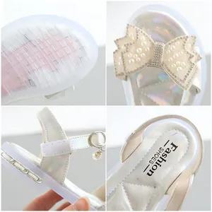 Girls pearl sandals with rhinestone bow and non-slip thick sole for summer 2025