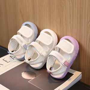 Sandales respirantes en maille pour tout-petits avec embouts de protection, trois couleurs