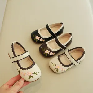 Mädchen Mary Jane Prinzessin Schuhe Blumen Stickerei Wellenkante Vintage PU Leder Kleinkind Kinder Flache Schuhe Für Hochzeit Party