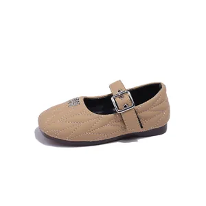 Girl's Mary Jane shoes in khaki PU leather with quilted leaf patterns and buckle