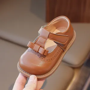 Chaussures Mary Jane en cuir marron avec nœud et détails brogue pour filles