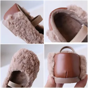 Braune Mary Jane Kinderschuhe aus Leder mit warmem Lammfellfutter und rutschfester Sohle