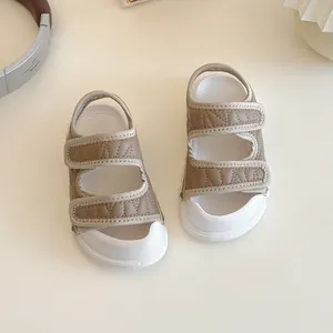 Παιδικά καλοκαιρινά πέδιλα σε χακί με διπλό κλείσιμο velcro και χοντρές λευκές σόλες
