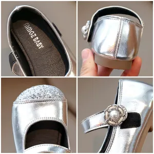 Silver metallic Mary Jane girls princess shoes with glitter toes and pearl flower buckle