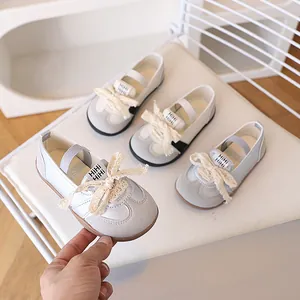 Scarpe Casual Mary Jane per Bambine in Pelle Artificiale con Fiocco in Pizzo Colore a Contrasto Stile GAT Sneakers Piatte