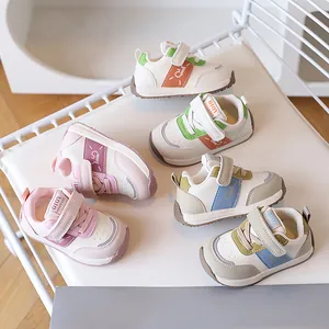 Scarpe da passeggio per neonati in colori macaron con pelle morbida antiscivolo