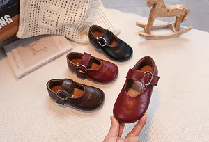 Classic girls Mary Jane leather shoes in black, burgundy and dark brown colors