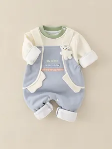 Tutina neonato a maniche lunghe celeste con orsetto 3D e ricami colorati per neonati