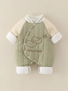 Gewatteerd babypakje in olijfgroen en beige met schattig cartoonborduurwerk